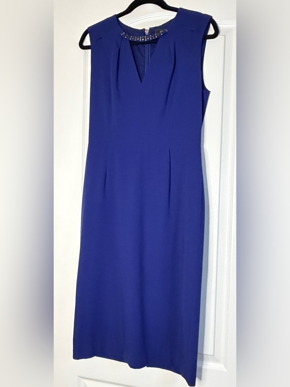 BCBGMAXAZRIA Samantha Beaded Neckline Sheath Dress Blue Depth Size 10 Sleeveless